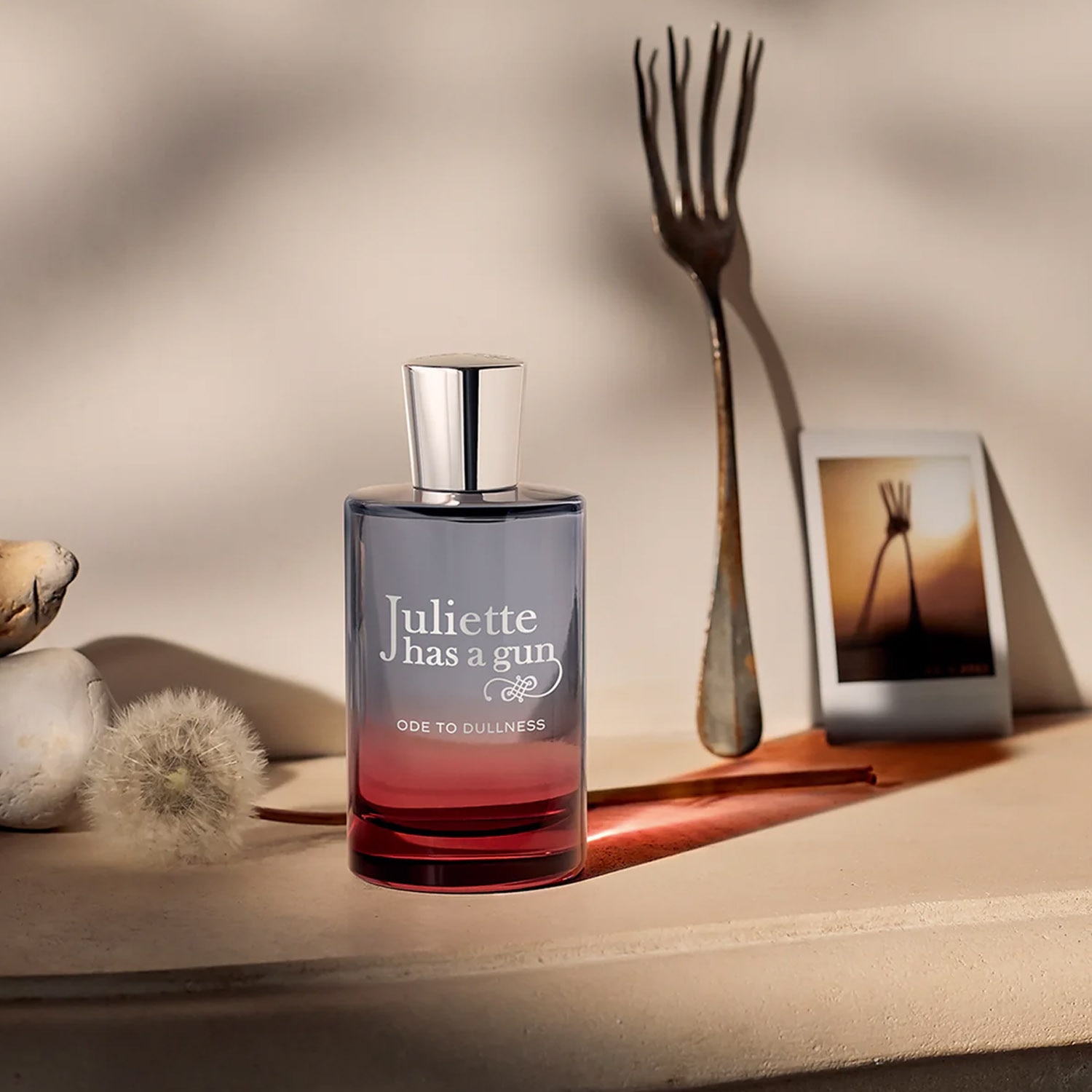 ODE TO DULLNESS, JULIETTE HAS A GUN PERFUME